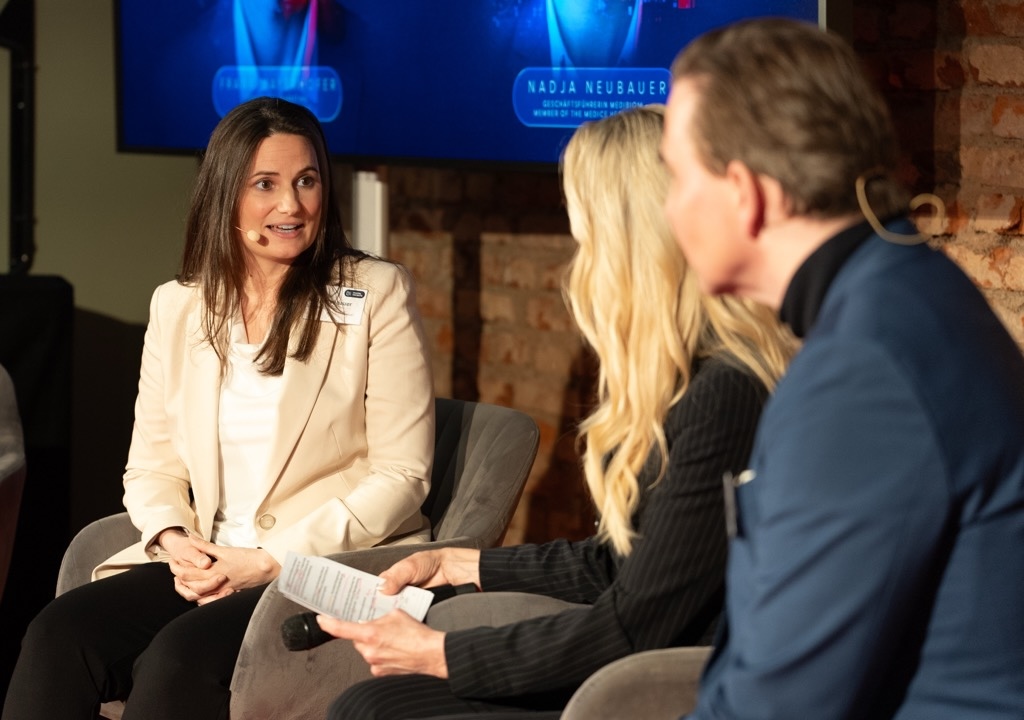 Groß (DIGITAL INSIGHTS 2026_NAYOKI_FOTOS-31)