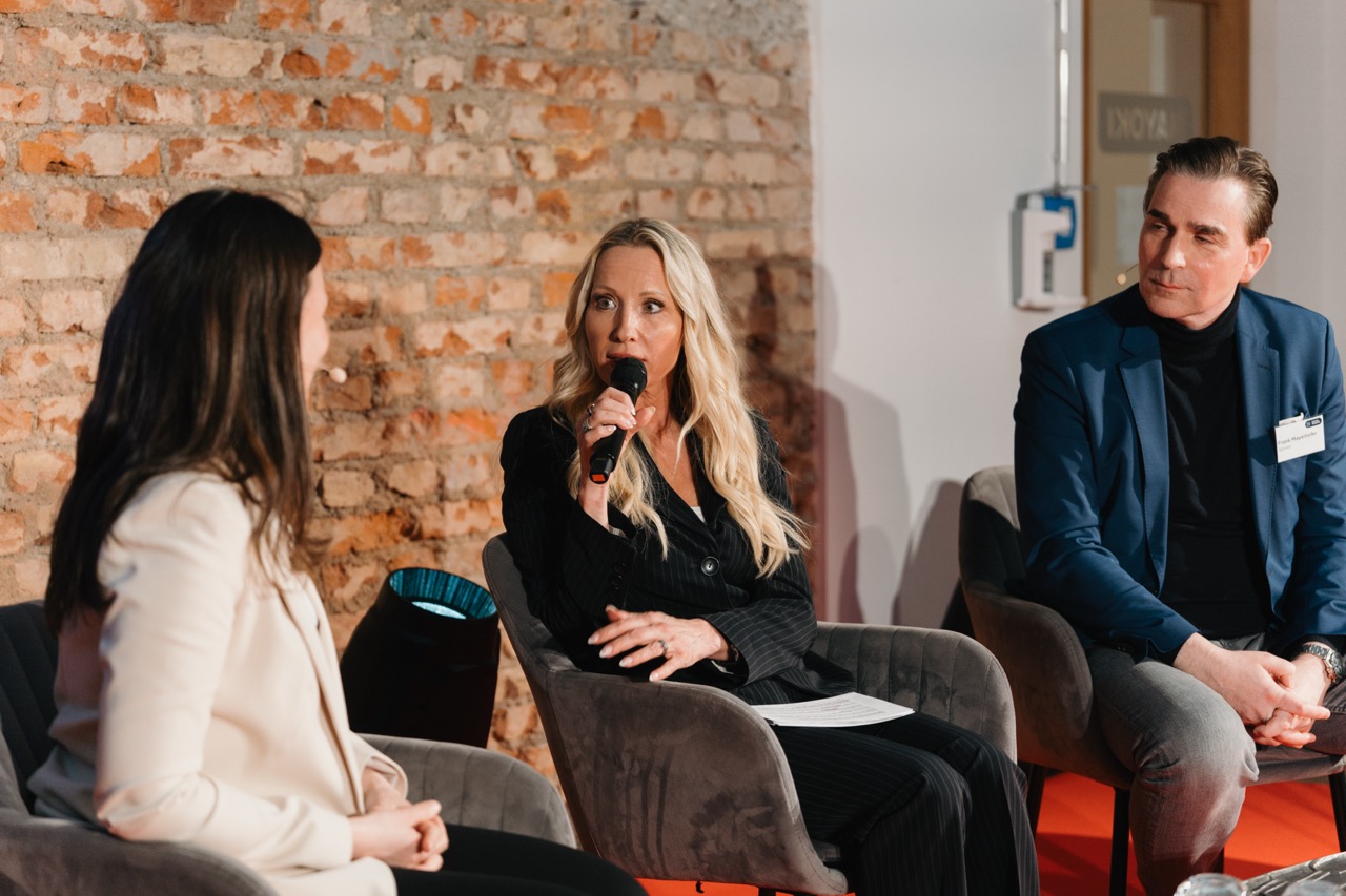 Groß (DIGITAL INSIGHTS 2026_NAYOKI_FOTOS-32)