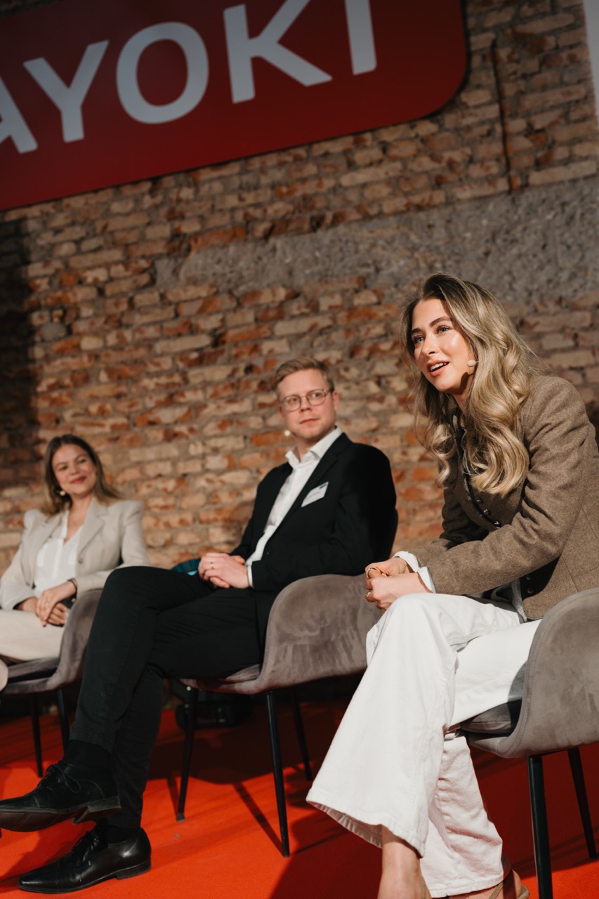 Groß (DIGITAL INSIGHTS 2026_NAYOKI_FOTOS-43)