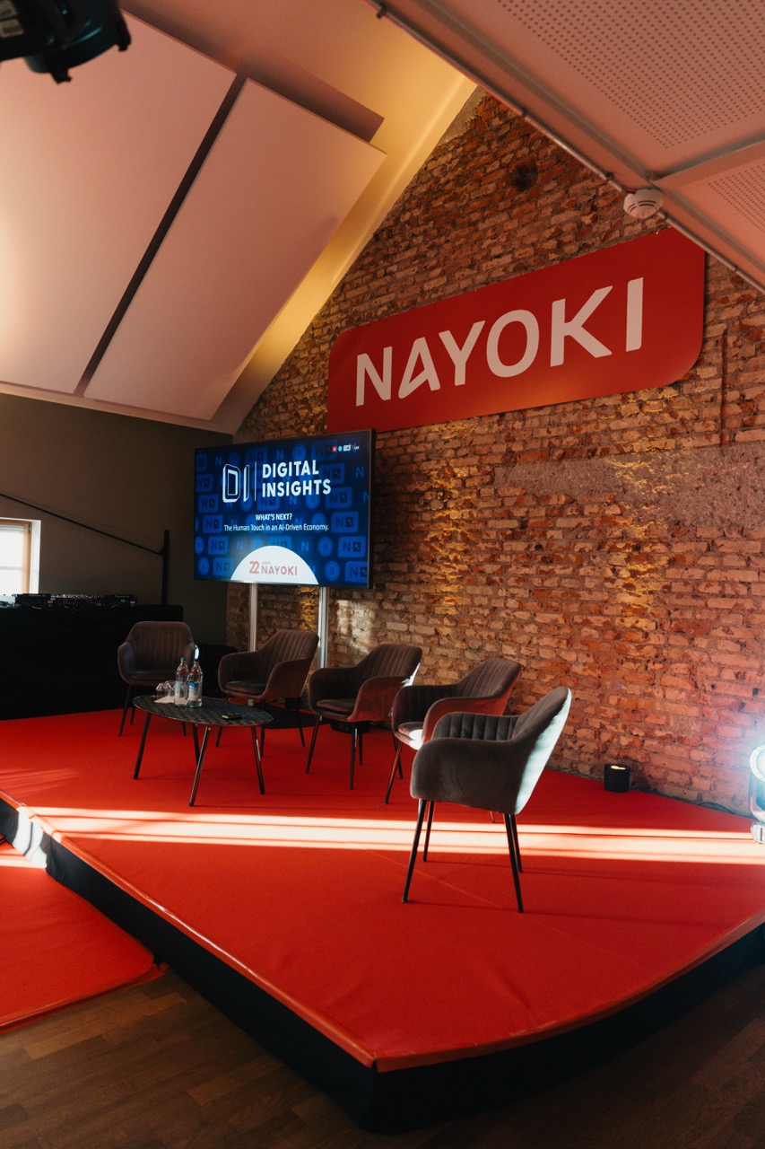 Groß (DIGITAL INSIGHTS 2026_NAYOKI_FOTOS)